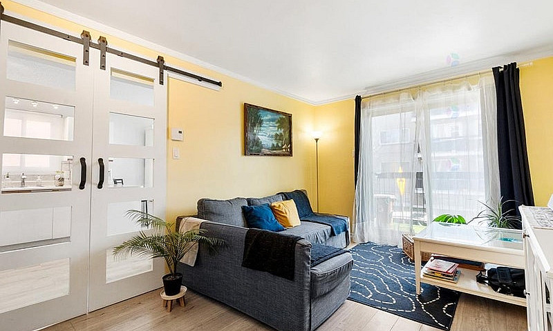 Condo Meublé Avec Él...