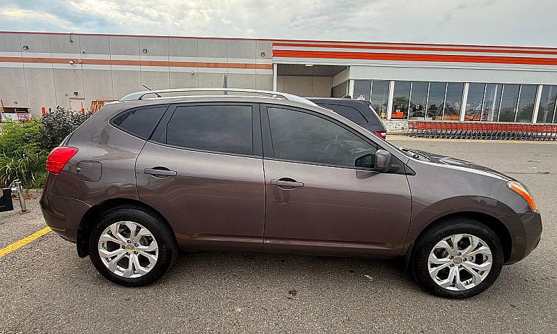 Nissan Rogue 2009...