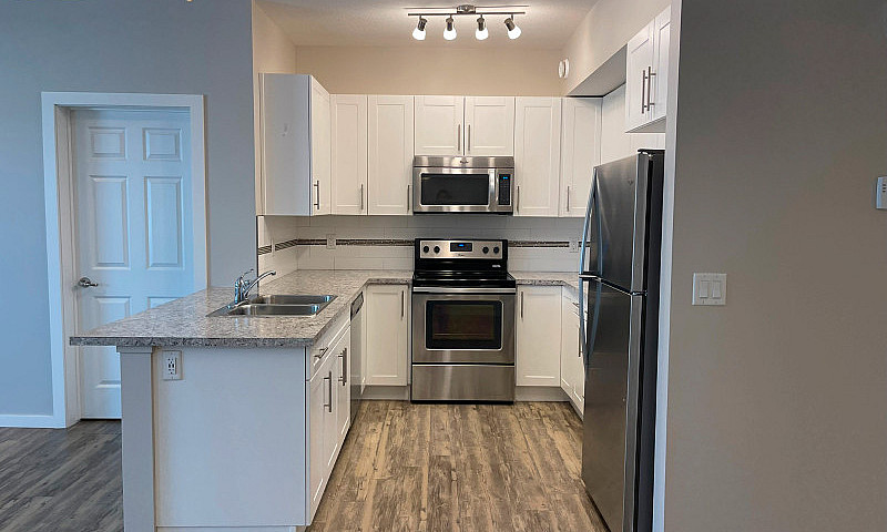 2 Bedroom, 2 Bathroo...