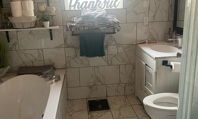 5 Bedroom 2 Bathroom...
