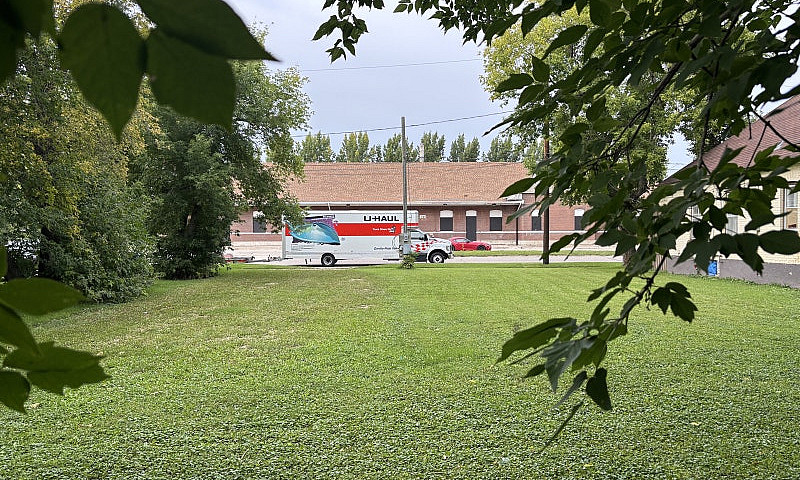 66’ X 99’ Lot In Por...