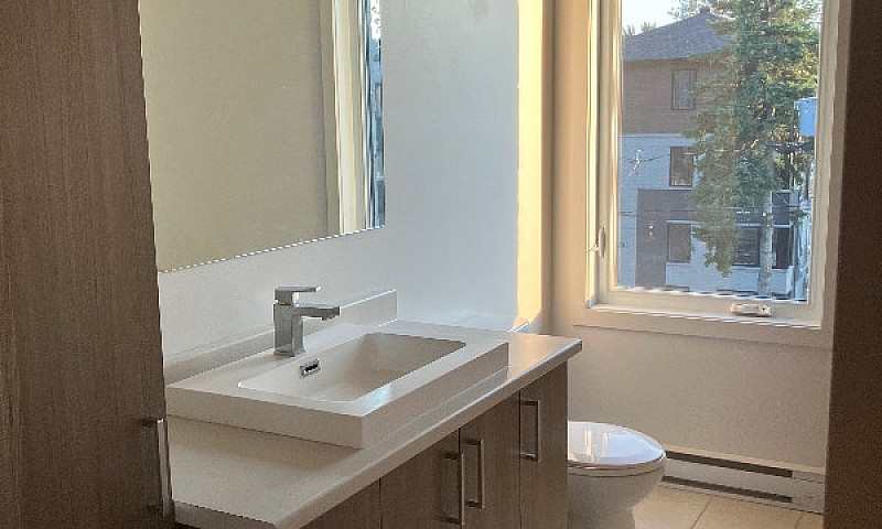 Appartement 5 1/2 À ...