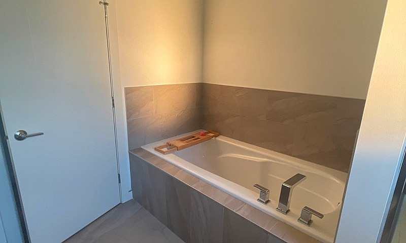 Spacious 3-Bedroom T...