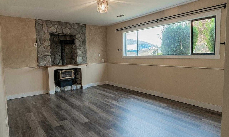 2 Bedroom 1 Bathroom...