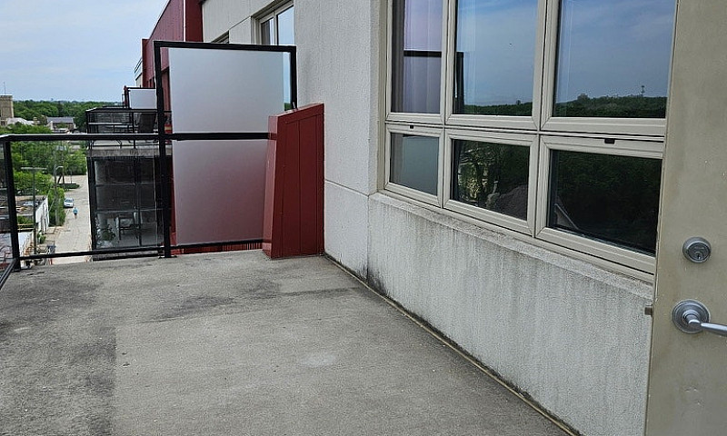 Penthouse – 1,524 Sq...