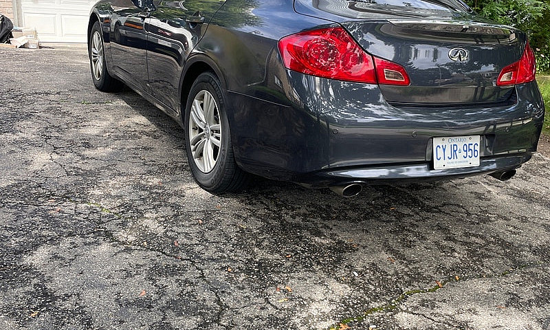 Infiniti G37X Awd...