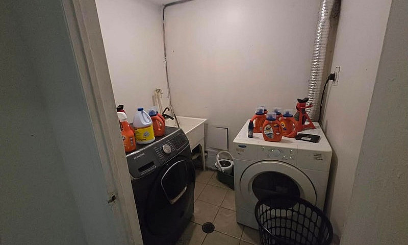 2 Bedroom Basement F...