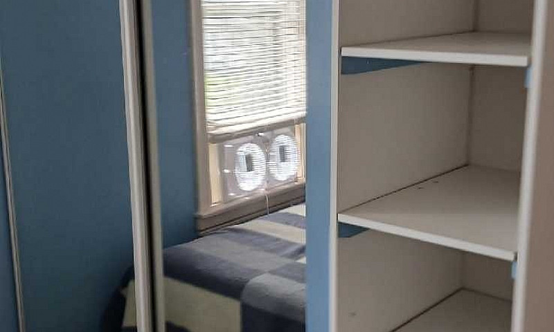 Furnished Upstairs R...