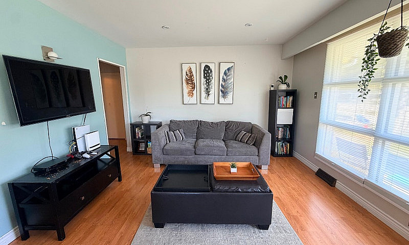 Charleswood 2 Bedroo...