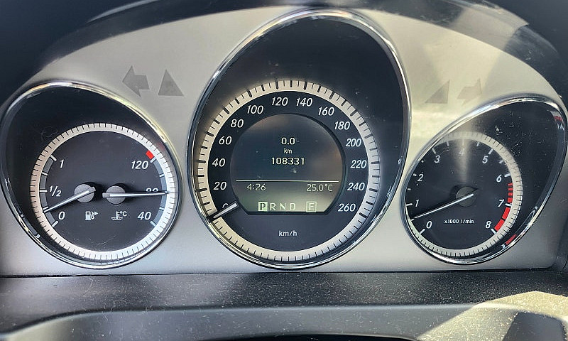 2011 Mercedes C250 4...
