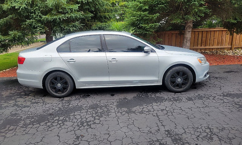 2013 Volkswagen Jett...