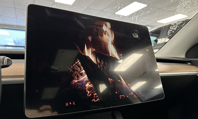 2022 Tesla Model Y...