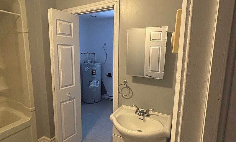 2 Bedroom New Unit 3...