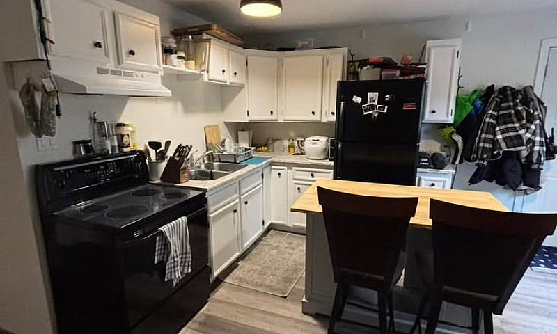 2 Bedroom, 1 Bathroo...