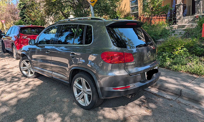 2014 Volkswagen Tigu...