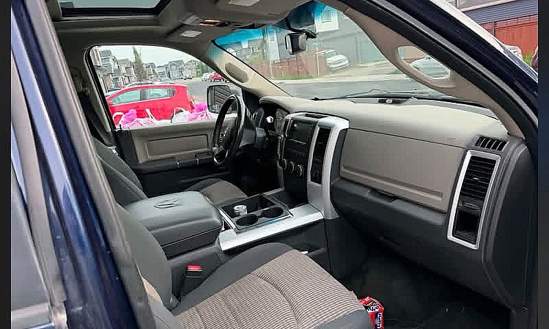 2012 Ram 2500 Hemi A...