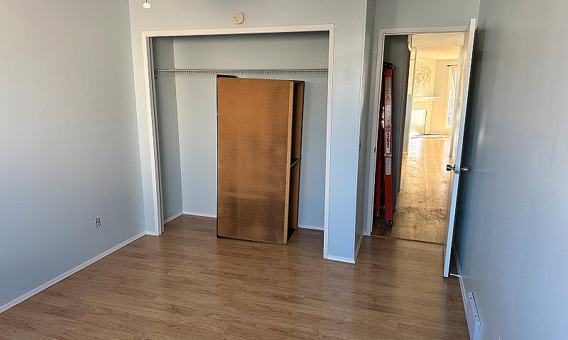 2 Bed +1Bath Main Fl...