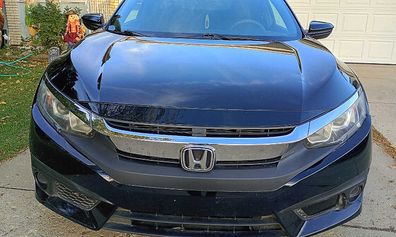 2018 Honda Civic Cou...