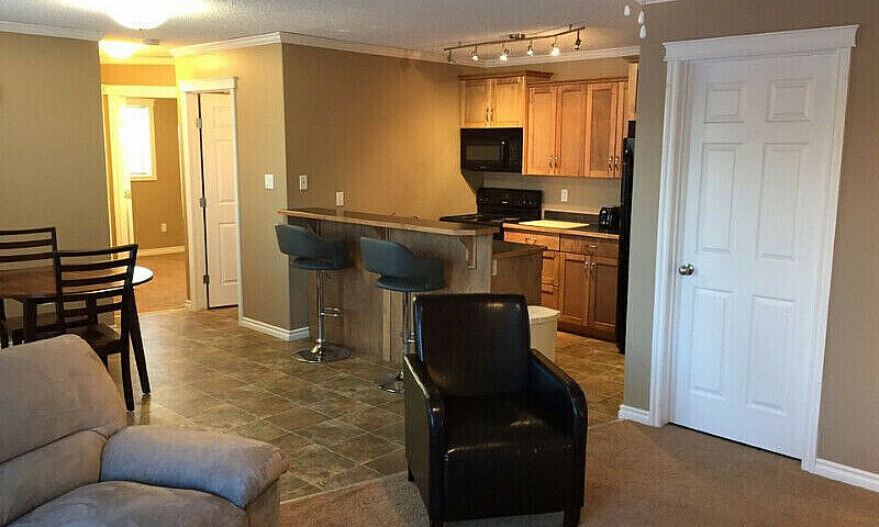 **Newer** 2 Bedroom ...