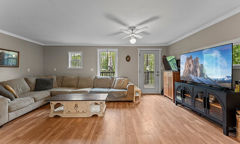 2 Bed 1 Bath Acreage...