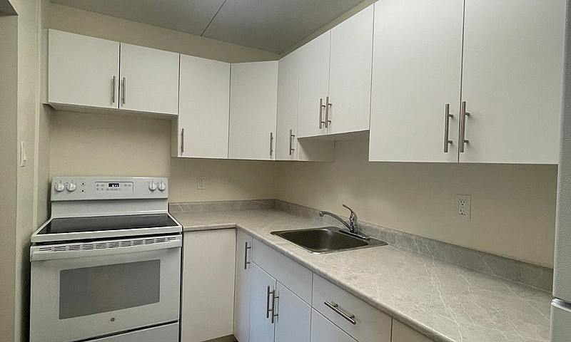 Apartment Sublet Eas...