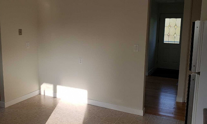 3 Bedroom Home For R...