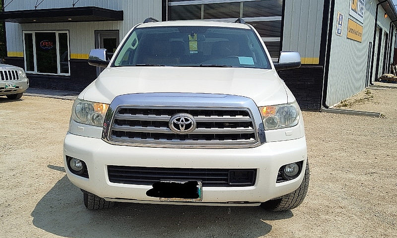 2013 Toyota Sequoia ...