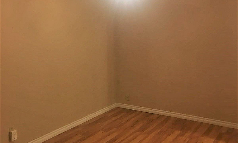 2 Bedroom Basement S...