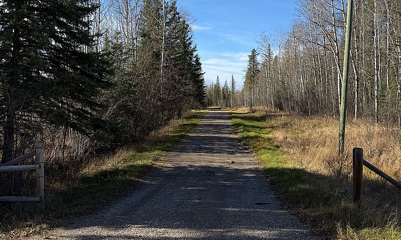4.89 Acres 15 Mins E...