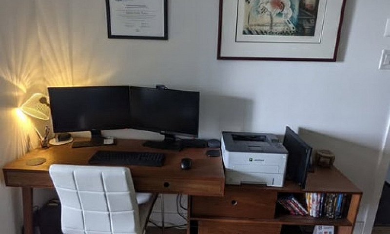 1 Bedroom Downtown C...