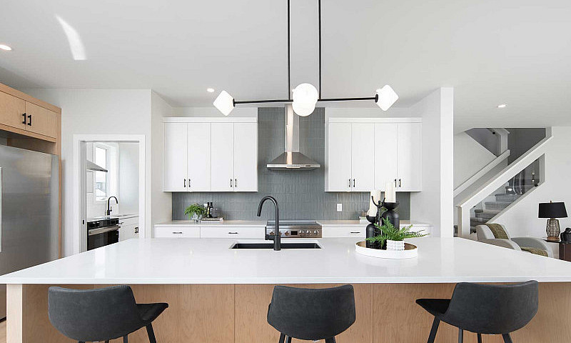 Spacious, Stylish, A...