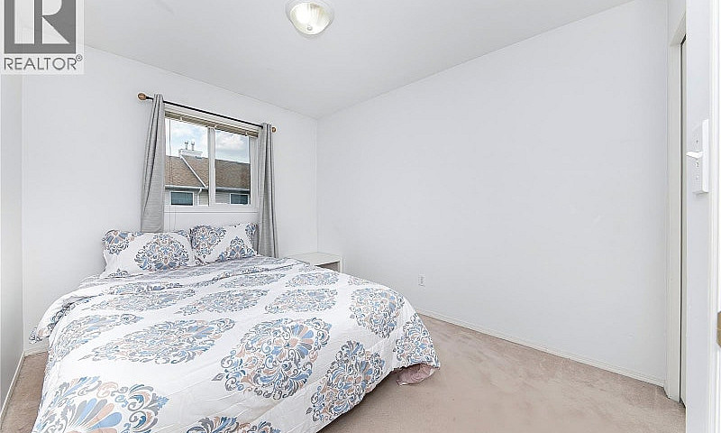 Condo For Sale In Mo...