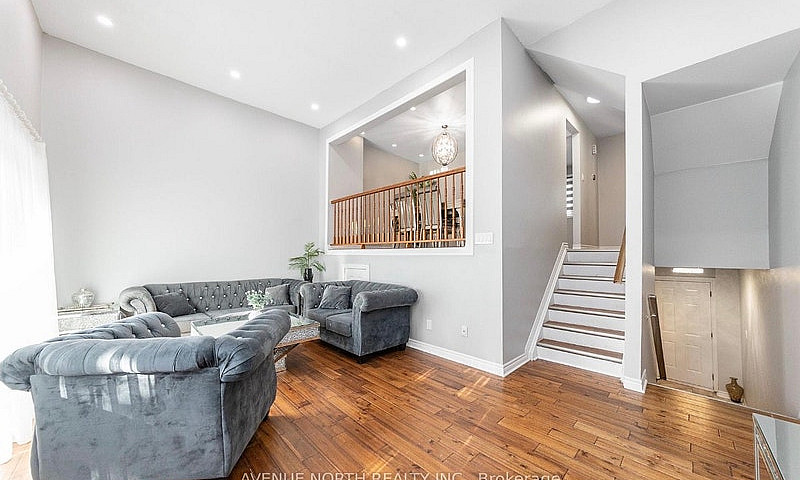 3 Bedroom Town House...