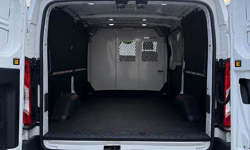 2025 Ford Transit T1...