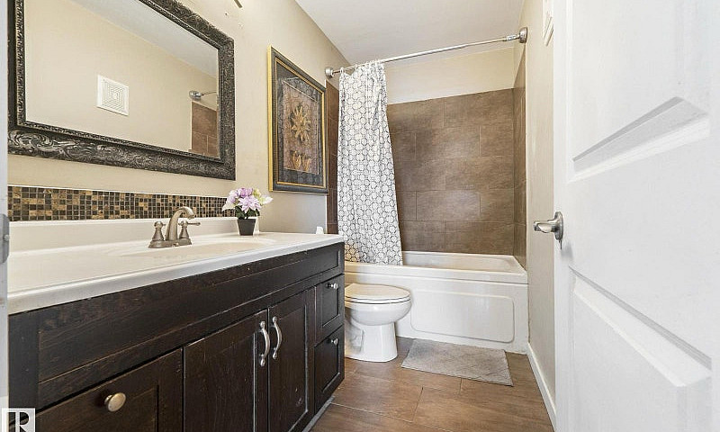 3 Bedroom Condo For ...