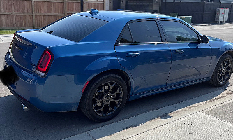 Chrysler 300 Touring...