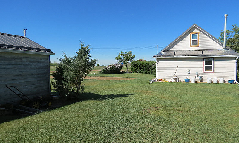 House For Sale On 4 ...