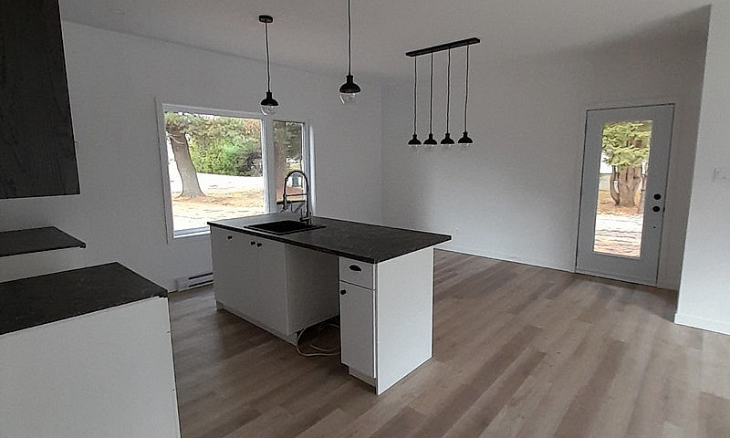 Maison 2024 46X26...