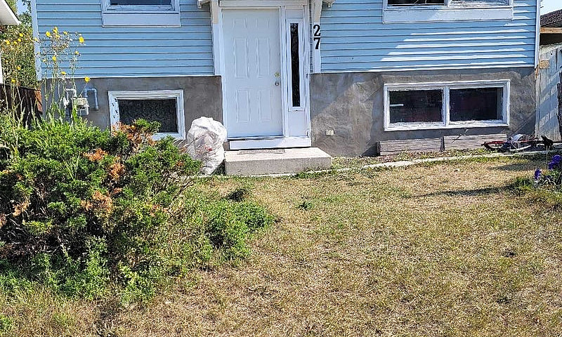 3 Br Mainfloor In Ca...