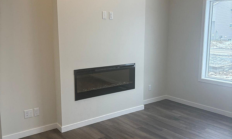 Spacious 6 Bed, 4 Ba...