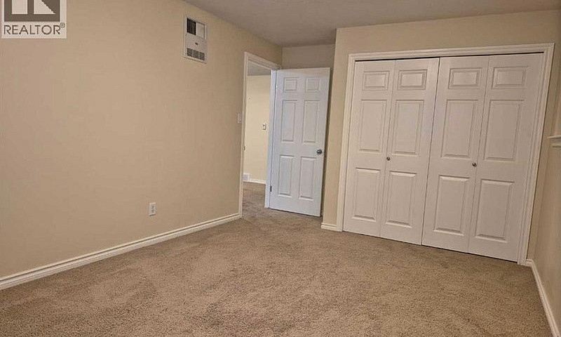 2 Bdrm Main Flr Suit...