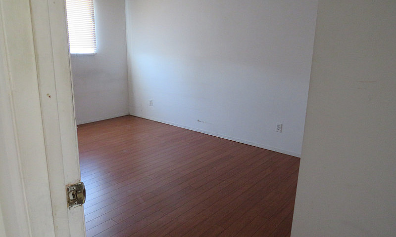 Single House For Ren...