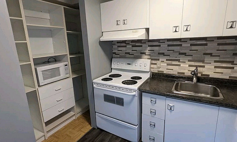 St Vital Townhouse S...