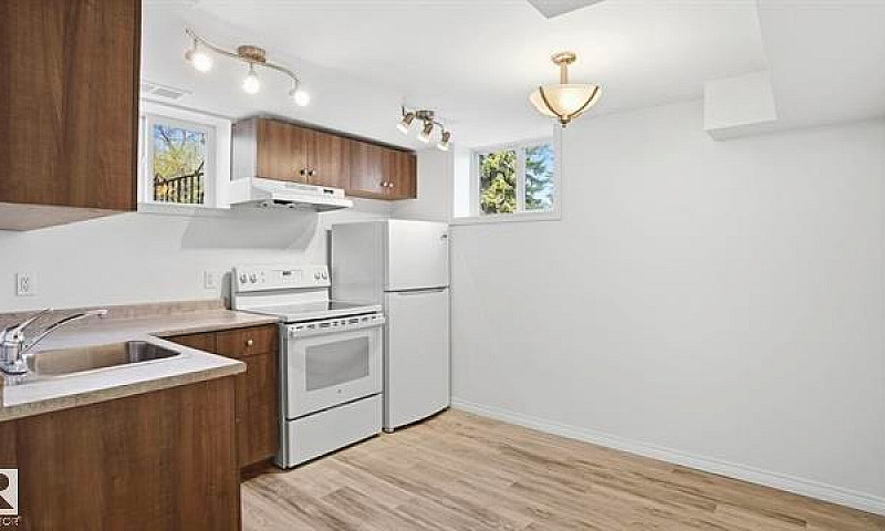 Legal 3-Br Basement ...