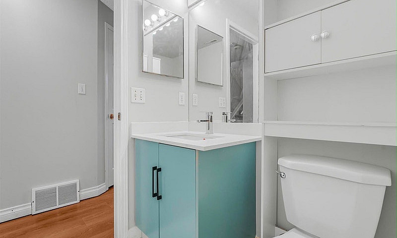  Bi-Level Townhouse ...