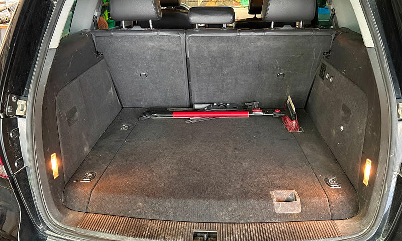 2009 Volkswagen Toua...