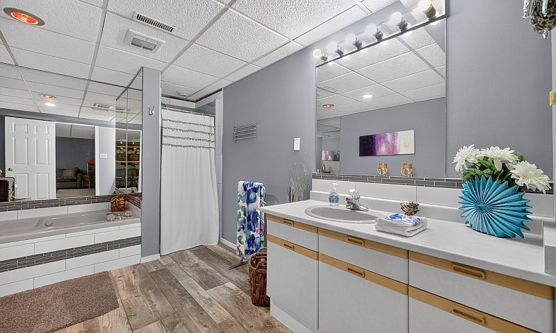 4 Bedroom In Bon Acc...