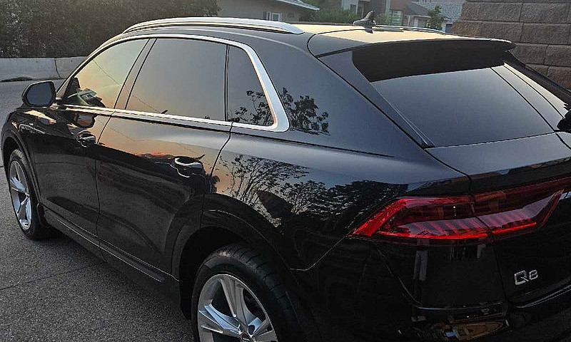 Audi Q8 Quattro S-Li...