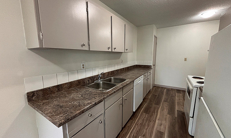 Affordable 2-Bed Con...