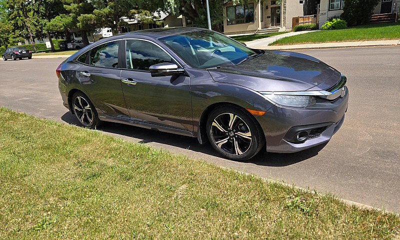 2017 Honda Civic Tou...